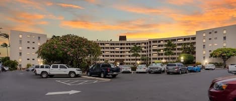 Condo, 2 Bedrooms | Exterior