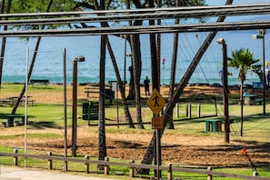 Condo, 2 Bedrooms | Property grounds