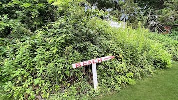 House, 2 Bedrooms | Property grounds