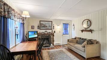 House, 2 Bedrooms | Interior