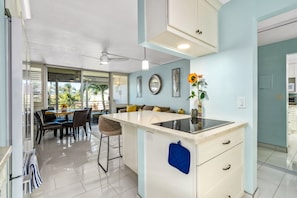 Appart'hôtel, 1 chambre | Cuisine privée | Réfrigérateur, four, cafetière/bouilloire, grille-pain