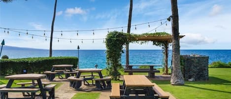 Condo, 1 Bedroom | Outdoor dining