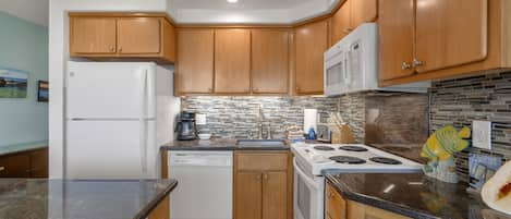 Appart'hôtel, 1 chambre | Cuisine privée | Cafetière/bouilloire, réfrigérateur, four