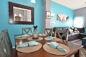 Townhome, 3 Bedrooms | Dining