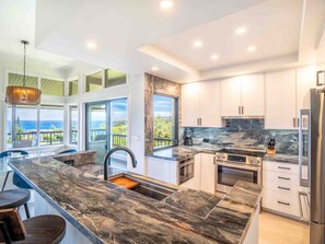 Condo, 2 Bedrooms | Private kitchen