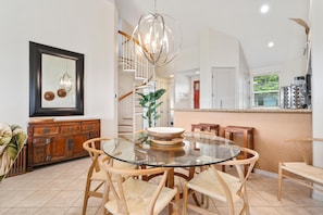 Condo, 3 Bedrooms | Dining
