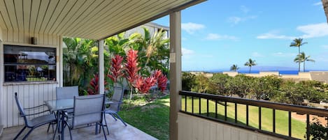 Condo, 2 Bedrooms | Outdoor dining