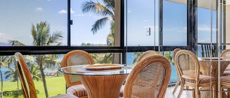 Condo, 1 Bedroom | Dining