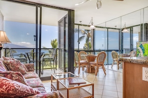Condo, 1 Bedroom | Living area