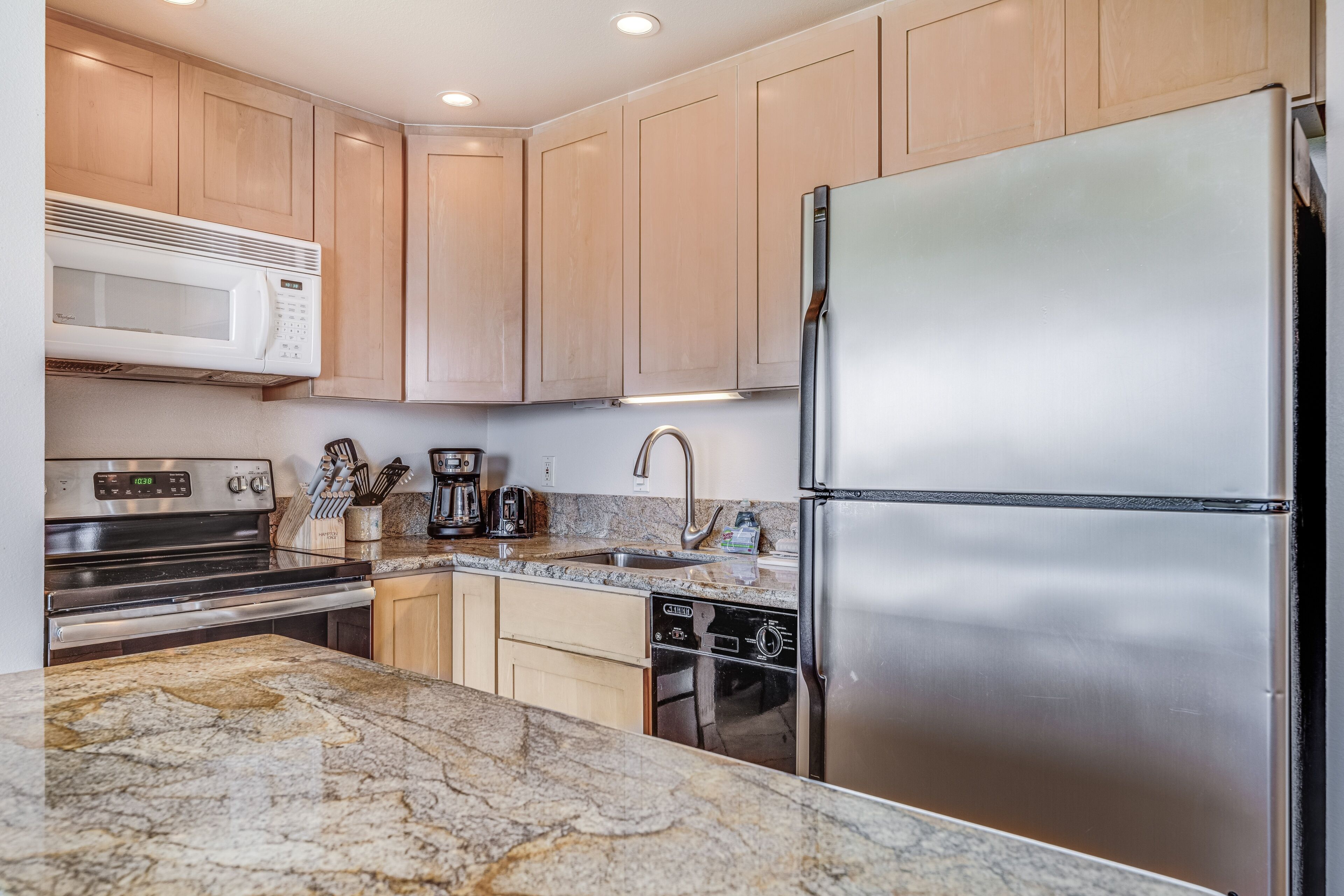 Condo, 1 Bedroom | Private kitchen | Coffee/tea maker, fridge, oven, toaster