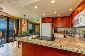 Condo, 1 Bedroom | Private kitchen | Coffee/tea maker, fridge, oven, toaster - Kihei Beach, #404 1 Bedroom Condo by RedAwning (Kihei)