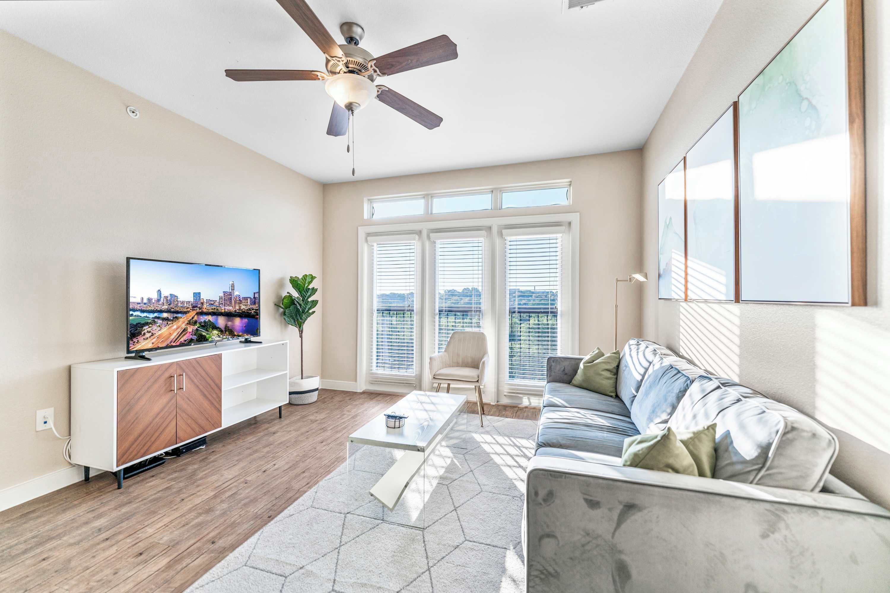 TV, Netflix, Hulu, streaming services