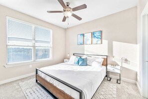 2 bedrooms, desk, iron/ironing board, WiFi
