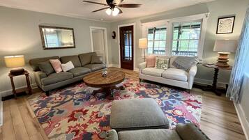 Una Smart TV, libros