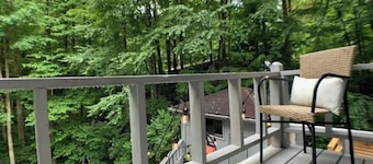 Cozy, Modern Camp nestled near Audra State park.