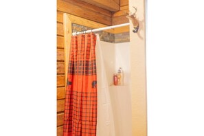 Towels, soap, shampoo, toilet paper
