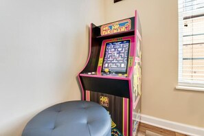 Game room - Mountain View Riverfront Condo W/ Balcony, Fishing, Fireplace, Fitness W/ Sauna (Sevierville)