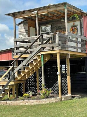 Exterior - The Barn Loft-Quick drive to Round Top (New Ulm)