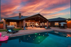 Pool - Luxury 4BR Oasis | Pool & Hot Tub Near Zion (Kanab)