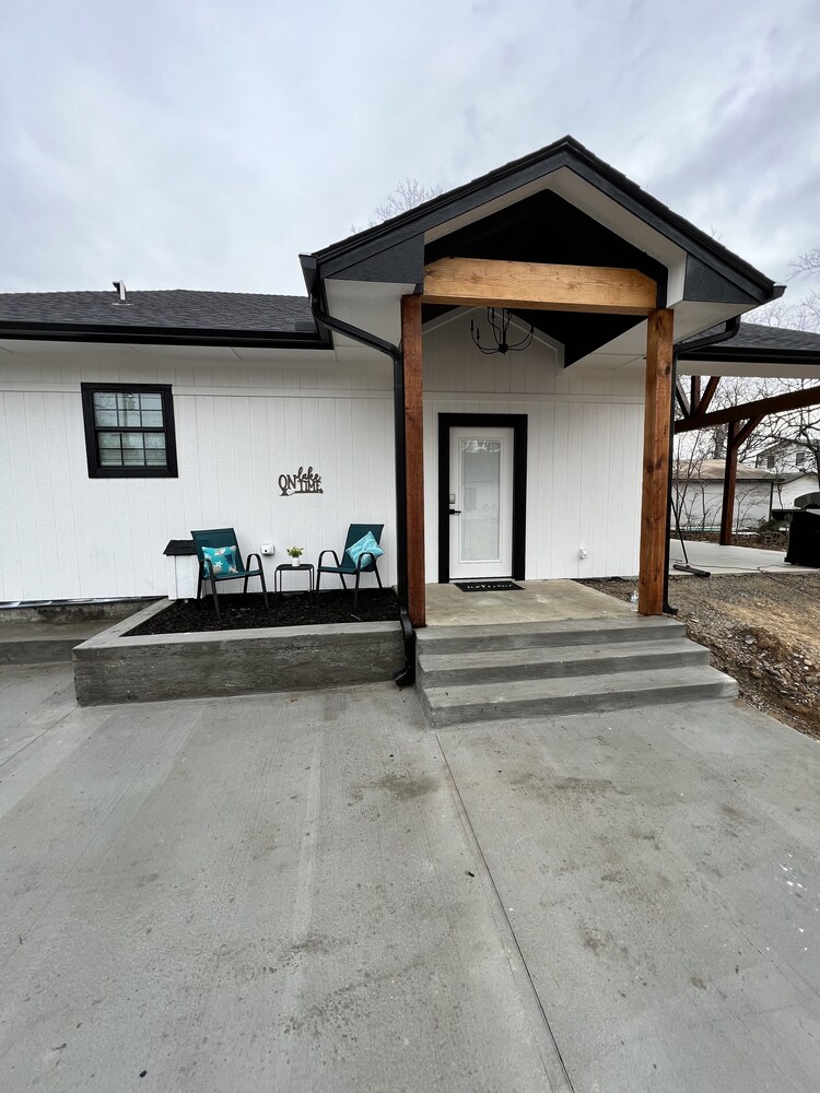 Don't Miss this Unbelievable View of Lake Eufaula in DuchessCreek/Porum