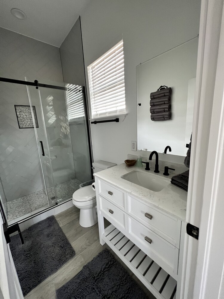 Don't Miss this Unbelievable View of Lake Eufaula in DuchessCreek/Porum