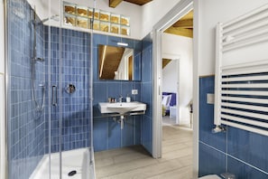 Suite Junior, vue mer | Salle de bain