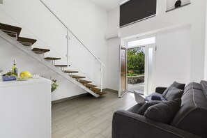 Apartment, Patio | Garden view - Eterea Charming Suites (Sorrento)