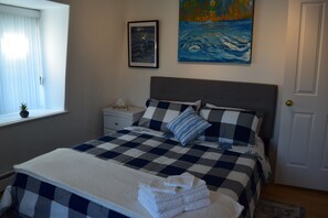 2 多间卧室、熨斗/熨衣板、免费 WiFi、床单