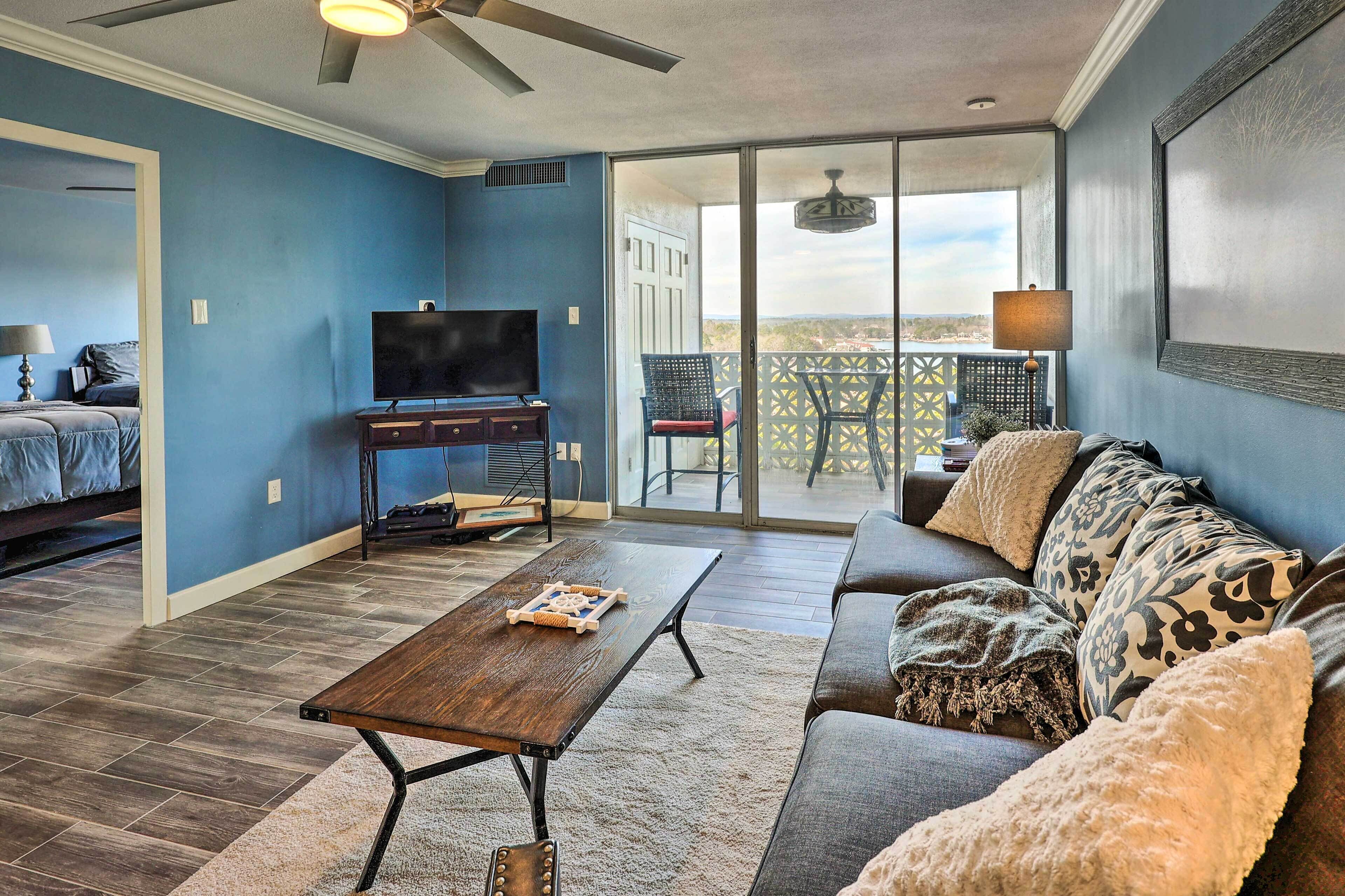 Quaint Condo w\/ Views & Pool Access!