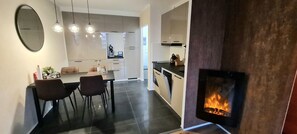 Kühlschrank, Ofen, Herdplatte, Geschirrspüler