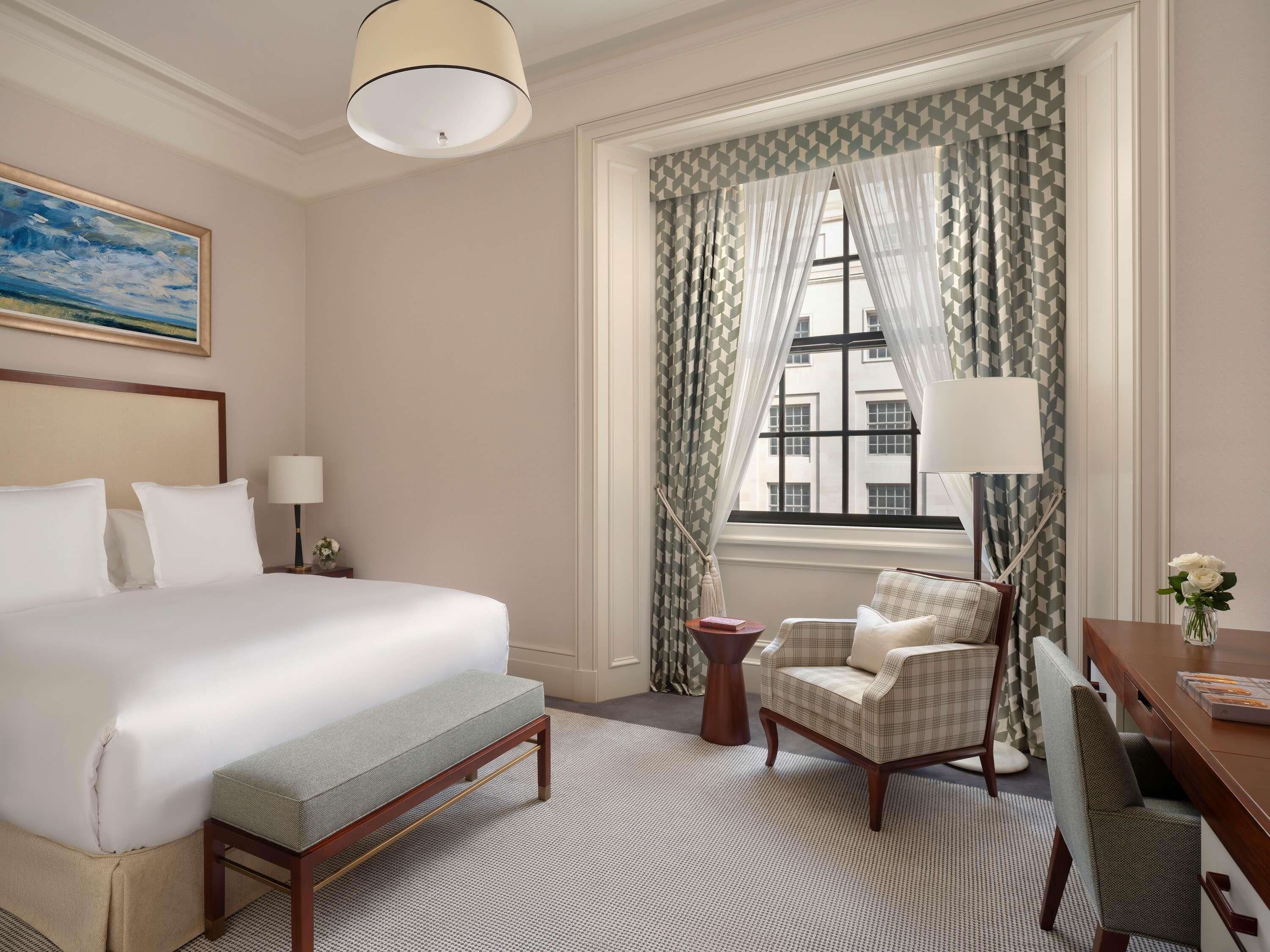 Superior Room | Premium bedding, down comforters, memory foam beds, minibar