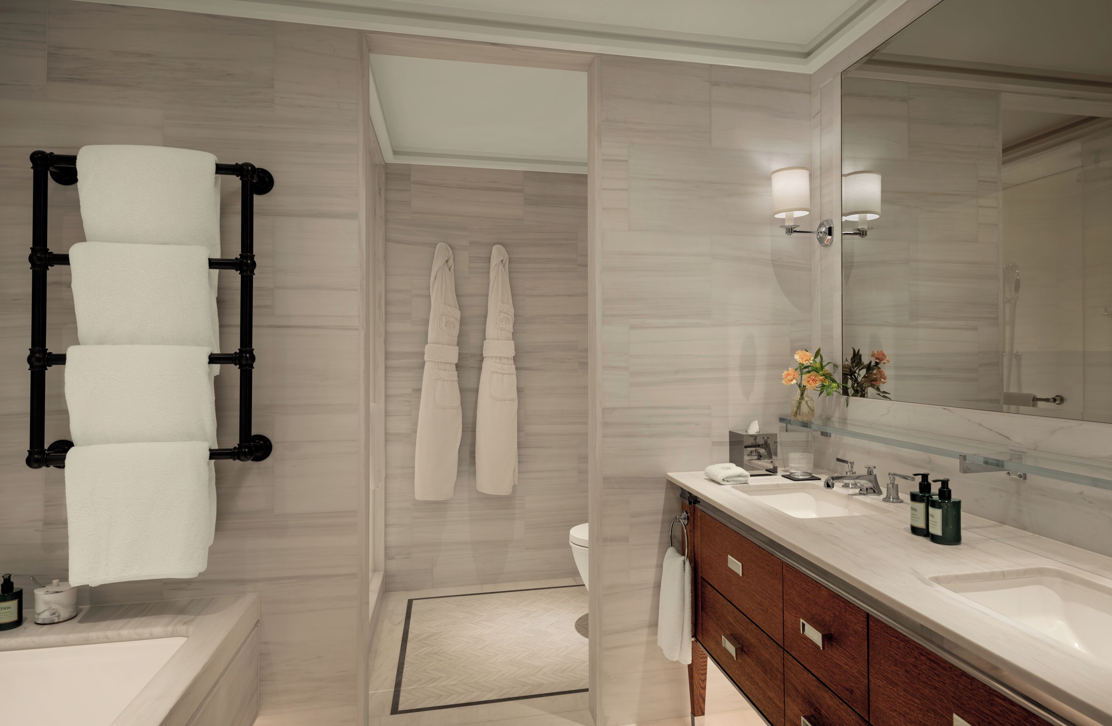 Suite, Corner | Bathroom