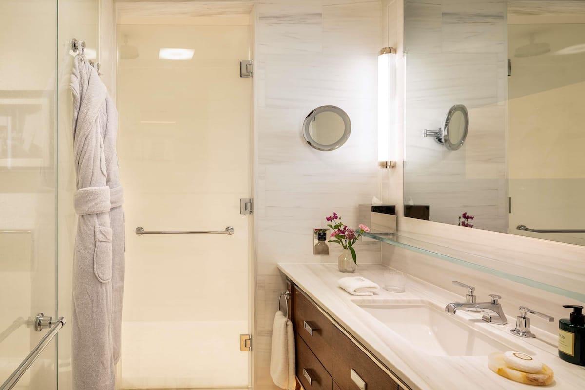 1 slaapkamer, luxe beddengoed, donsdekens