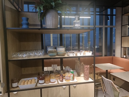 Daily buffet breakfast (EUR 12.9 per person)