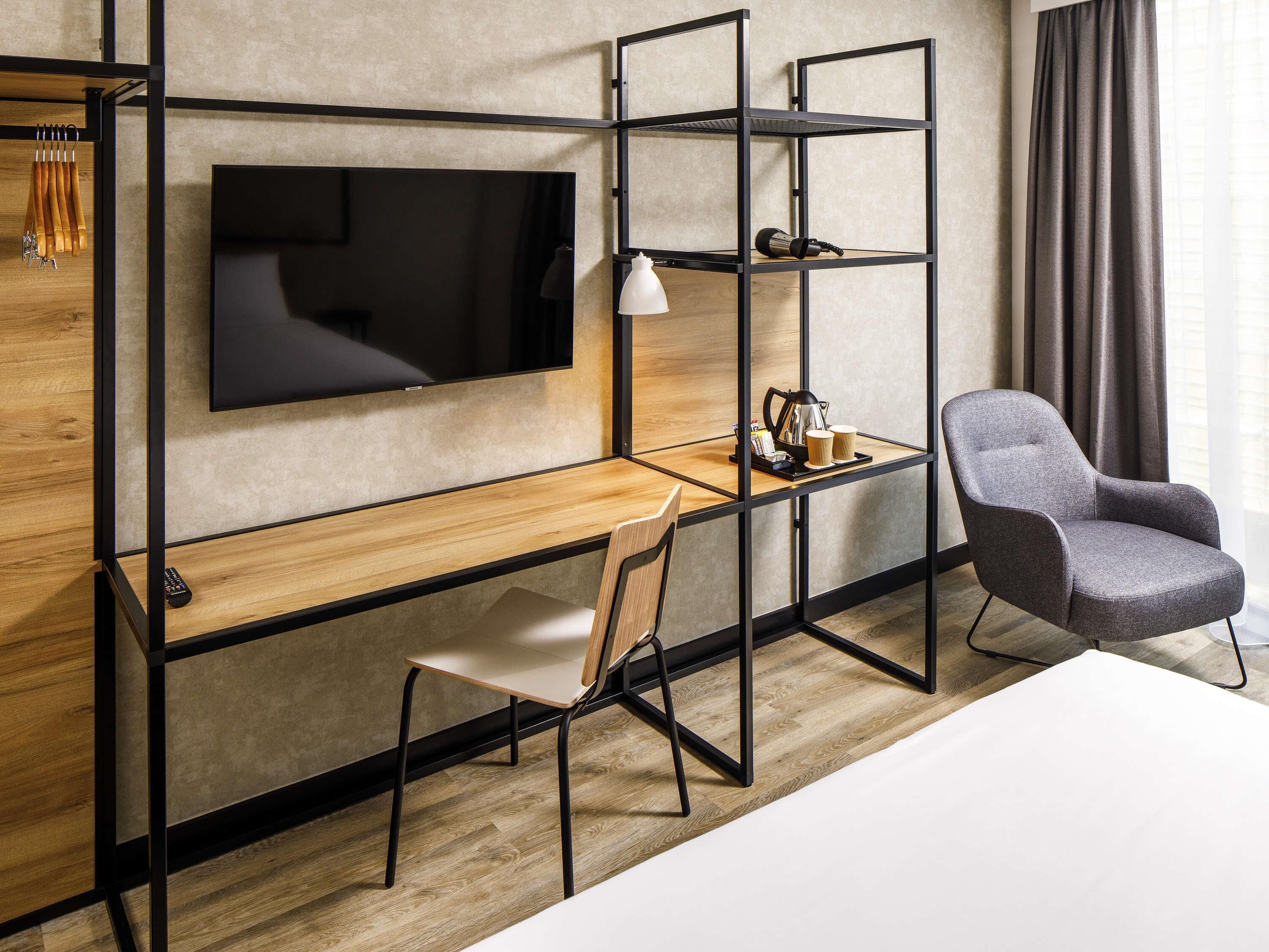 Bureau, chambres insonorisées, Wi-Fi gratuit, draps fournis