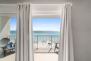 Apartment, 1 Schlafzimmer, Meerblick (SU1012 - 1.5 Bathrooms) | Terrasse/Patio