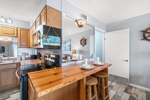 콘도, 침실 1개, 바다 전망 (SU1428) | 객실 내 식사 공간