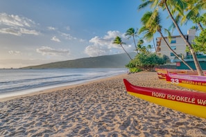 Condo, 1 Bedroom | Beach | On the beach - Kihei Beach, #305 1 Bedroom Condo by RedAwning (Kihei)