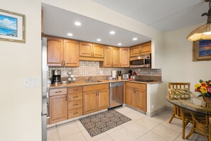 Condo, 1 Bedroom | Private kitchen | Coffee/tea maker, fridge, oven - Kihei Beach, #305 1 Bedroom Condo by RedAwning (Kihei)