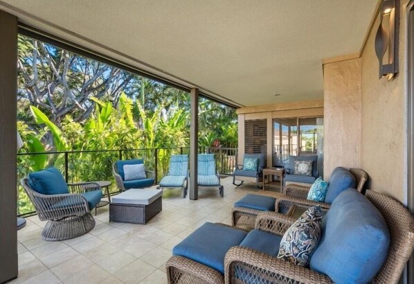 Condo, 1 Bedroom | Property grounds