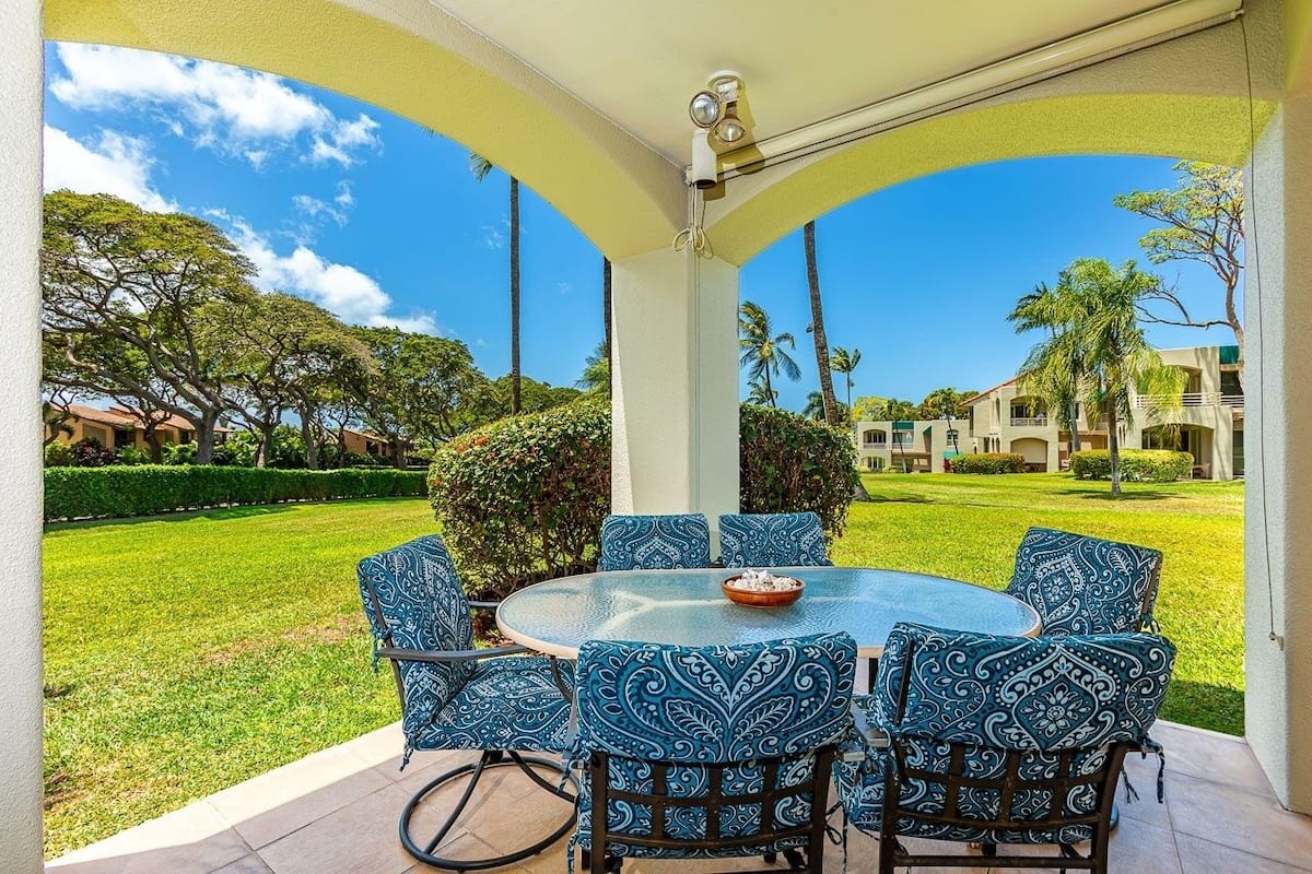 Condo, 2 Bedrooms | Outdoor dining