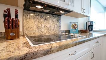 Condo, 2 Bedrooms | Private kitchen | Fridge, coffee/tea maker, toaster