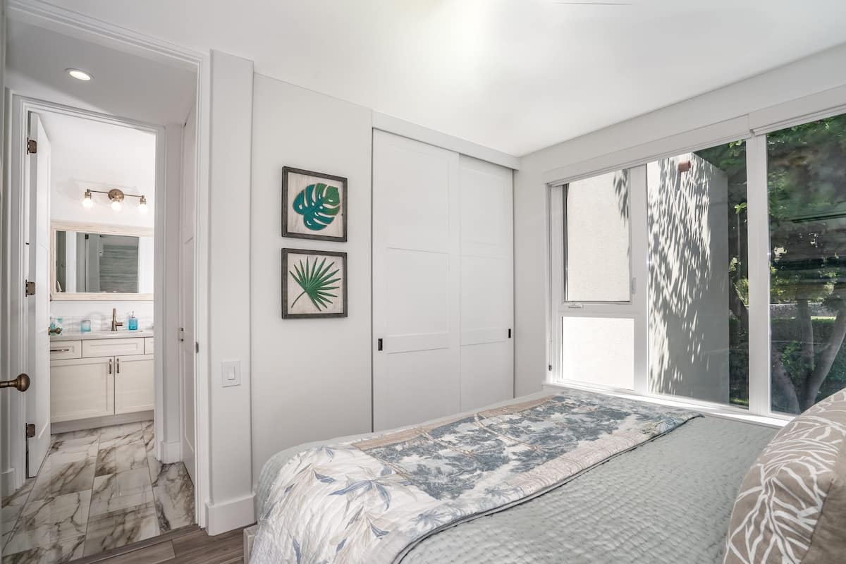 2 bedrooms, iron/ironing board, free WiFi