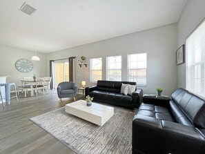 Townhome, 4 Bedrooms | Living area