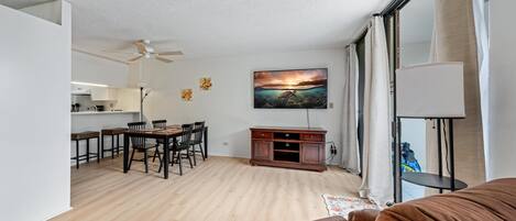 Appart'hôtel, 2 chambres | Coin séjour