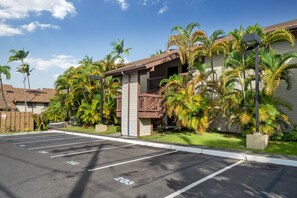 Exterior - Big Island Lunapule Condos 205b 2 Bedroom Condo (Kailua-Kona)