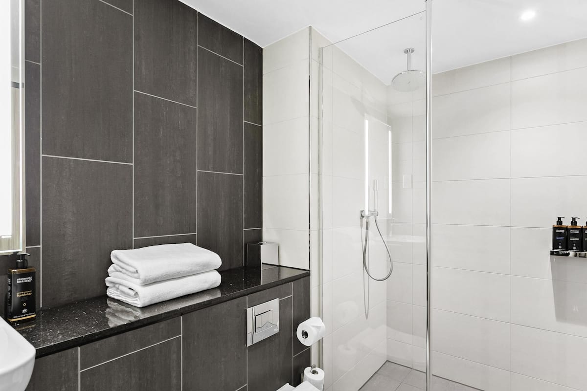 Room, 1 Double Bed with Sofa bed | Minibar, in-room safe, desk, laptop workspace