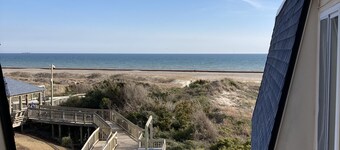 Ocean View, King Bed, Sleeps 5