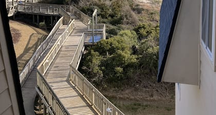 Ocean View, King Bed, Sleeps 5