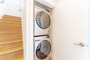 Imagen sin descripción, 4 de 18, botón